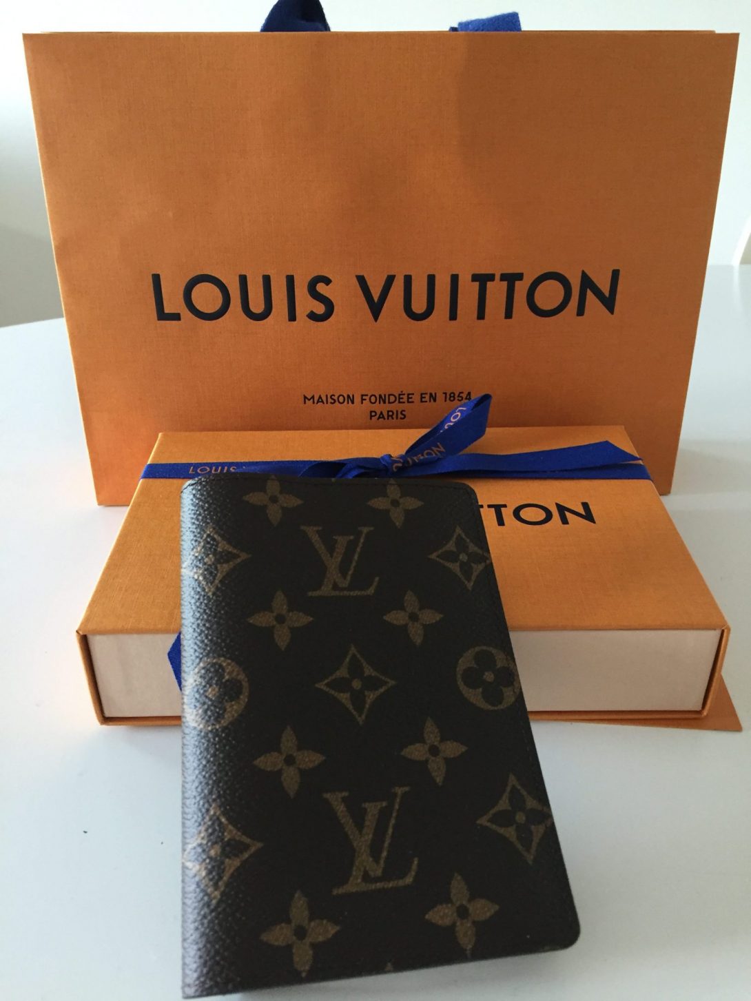Passfodral från Louis Vuitton